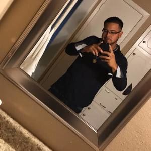 Meet your Posher, Cesar